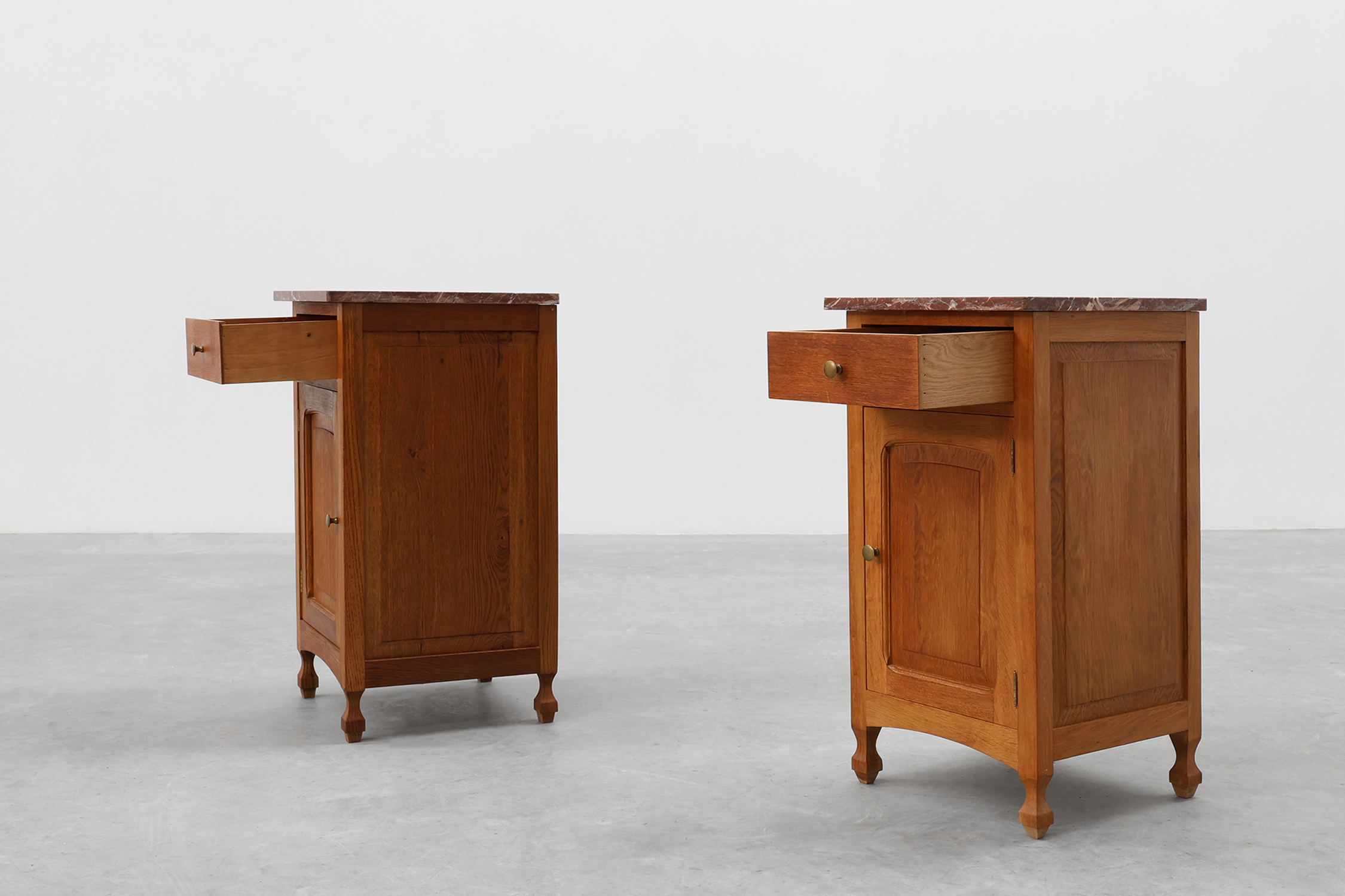 Pair of French Art Deco Nightstands in oak with marble tops, 1930s thumbnail